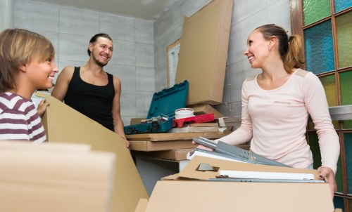 Moving van service for homes in Childshill